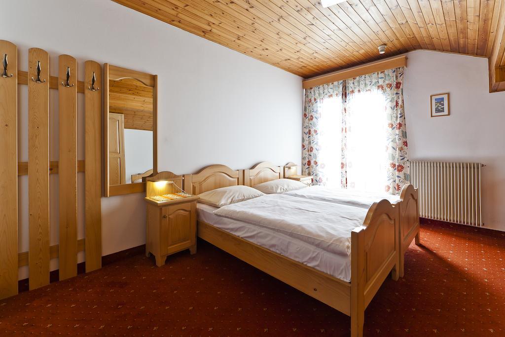 מונטניה Hotel Brueckenwirt - Al Ponte חדר תמונה