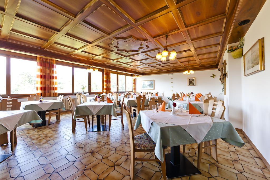 מונטניה Hotel Brueckenwirt - Al Ponte מראה חיצוני תמונה